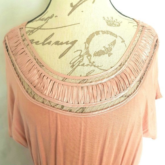 Sopranos Dress Size Medium Size M  Pink Embroidery Stretched Short Sleeve Womens - Picture 3 of 12